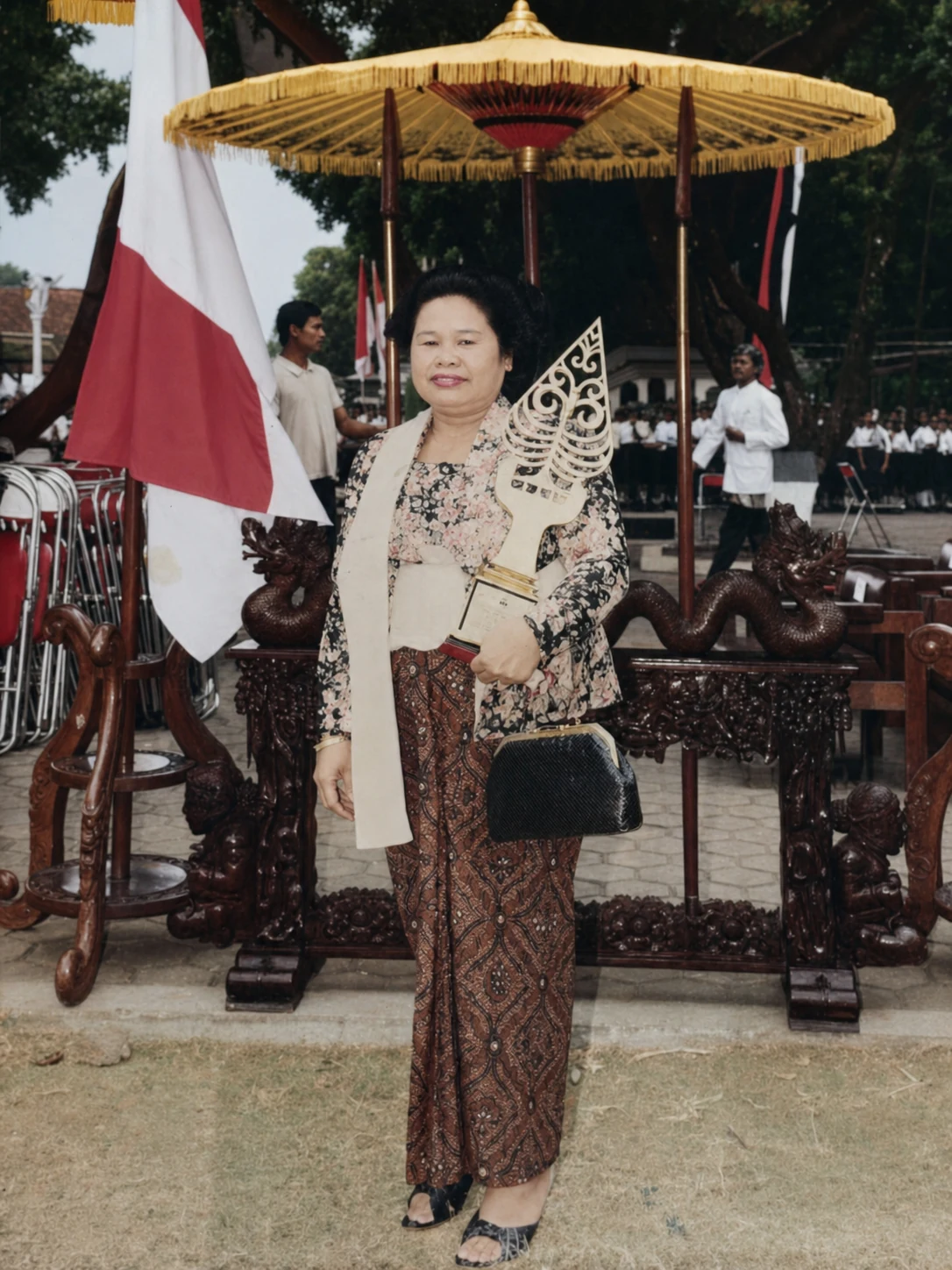 Siti Djoeriah Perintis Keramik Mustika Klampok